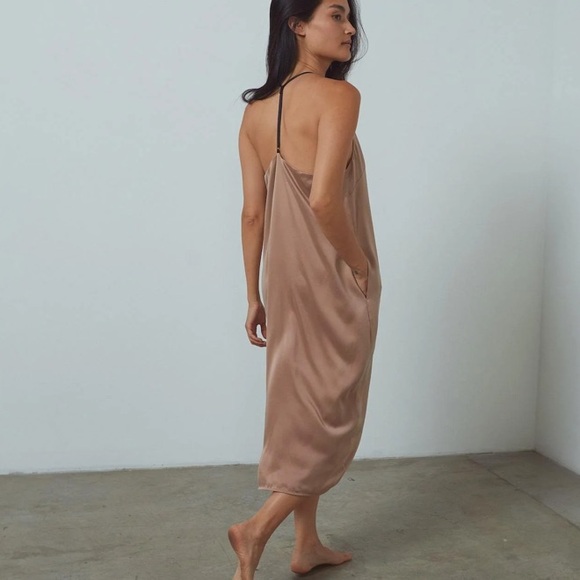 Lunya slip dress in GREEN rare color - Picture 4 of 6